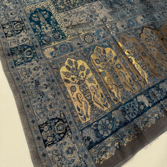New Kani Pashmina Shawl with Gold thread( zari), Great Quality, Wedding Wrap